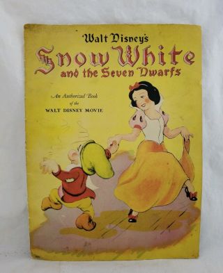 Vintage 1938 Walt Disney’s Snow White And The Seven Dwarfs Linen Like Book 925