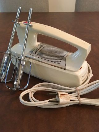 Vintage Ge General Electric 3 - Speed Hand Mixer Vtg