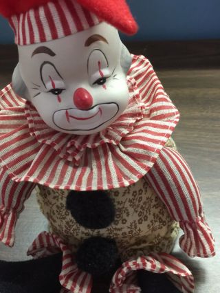 Musical Clown Wind - Up Doll W/moving Head To " Lullabye " Song