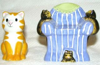 Cat Kittens Salt and Pepper Shakers Lounge Chair Armchair Living Room Theme 2