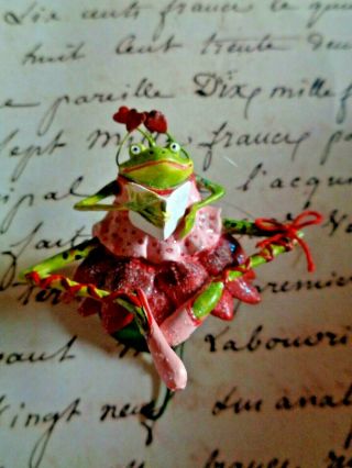 Patience Brewster Mini Valentines Frog Ornament