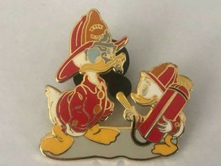 Disney Trading Pin Firefighter Fireman Donald Duck & Nephew Squirts Water