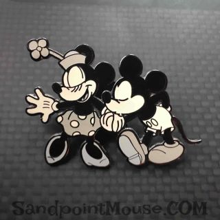 Disney Dlr Black White Mickey Minnie Pin (ul:4943)