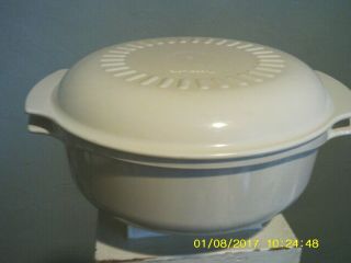 Tupperware Microwave 1.  75 Qt Casserole Stack Cooker Bowl & Cover Almond,  Lid
