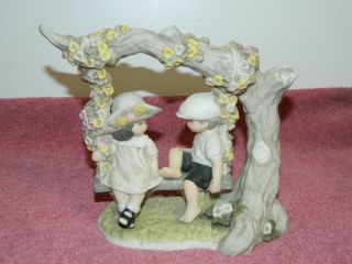 Enesco Pretty As A Picture Figurine Love Opens All Doors