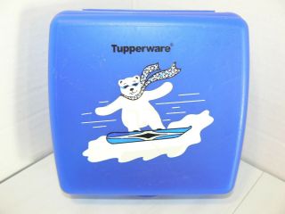 Tupperware Sandwich Keeper Blue Polar Bear Snap Closure 3752