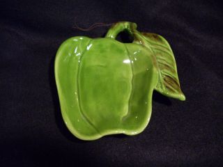 Usa Art Pottery Green Pepper Spoon Rest Vf - 65