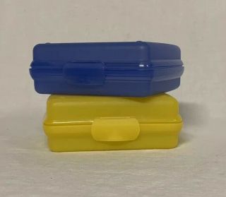 Tupperware Clamshell Sandwich Keeper Set Of 2 - Blue & Yellow