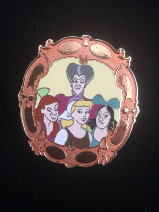 Character Family Portrait Reveal/conceal Cinderella Family Disney Pin