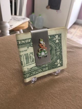 Vintage Money Clip Zippo / Disney Goofy Driving Jalopy U.  S.  A.