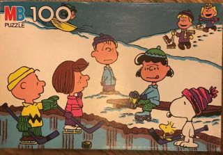 Vtg Peanuts 1971 100 Piece Jigsaw Puzzle Snoopy And Friends Snow Play.  Nos