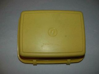 VINTAGE TUPPERWARE PAK N CARRY LUNCH BOX 1254 YELLOW W/ SHEER LID ONLY BOX 3