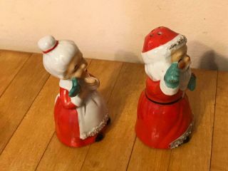 RARE Vtg Santa Mr & Mrs Claus Salt and Pepper Shakers XMas Decoration Porcelain 2