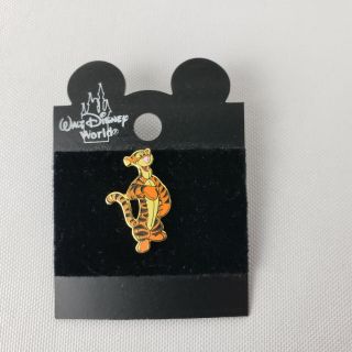 Walt Disney World Wdw Tigger Trading Pin On Card 2000