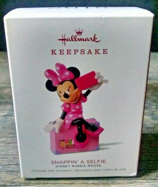 2018 Hallmark Snappin A Selfie: Disney Minnie Mouse Ornament