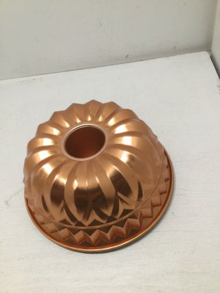 9 Cup Copper Colored Aluminum Bundt Cake Pan W/ Hanger Jello Mold