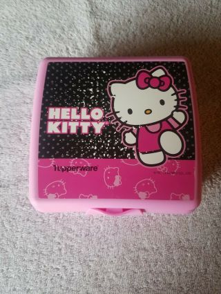 Tupperware 2013 Hello Kitty Pink Sandwich Keepers With Flip Top.  3752d