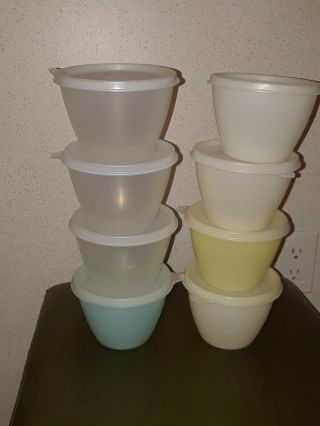 Vintage Tupperware Bowls With Lids