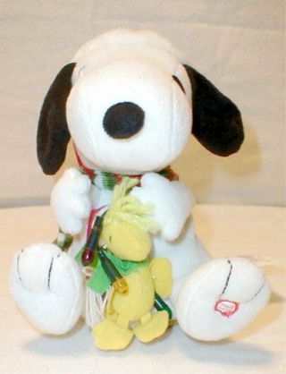 Peanuts Plush Christmas Snoopy & Woodstock Plays Music,  Lights & Moves By Gemmy