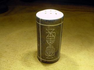 Excavated Vintage Salt Or Pepper Shaker Art Deco Size 1.  3 X 2.  8 " Age 1920 9904