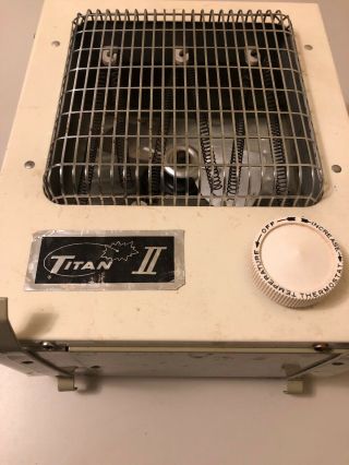 Vintage Titan II Space Heater,  Model T112A,  White & Green,  1250 W 120 V 50 - 60 HZ 2