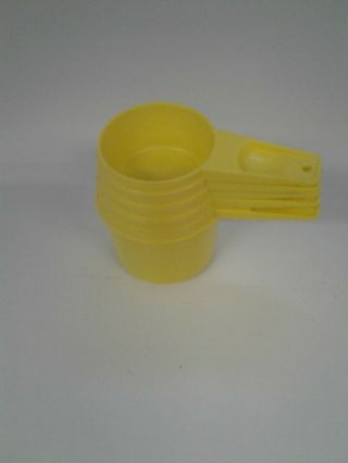 Vintage Tupperware Canary Yellow Measuring Cups Set Of 5