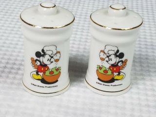 Walt Disney Mickey Mouse Chef Salt Pepper Shakers Ceramic White Gold Trim Wx1