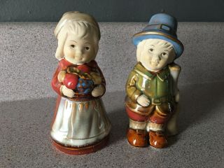 Vintage Pottery Boy & Girl Pilgrim Thanksgiving Salt & Pepper Shakers Glazed