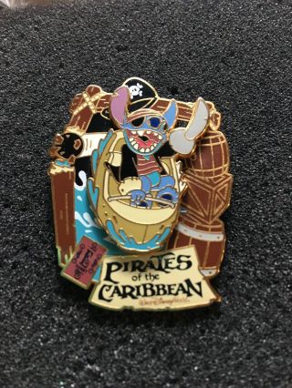 Disney Pin Stitch Pirates Of The Caribbean Dead Men Tell No Tales Ride Drop Le