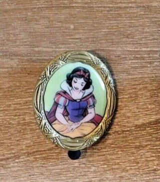 Disney Trading Pin Snow White Princess Frame Art Limited Edition Store Portrait