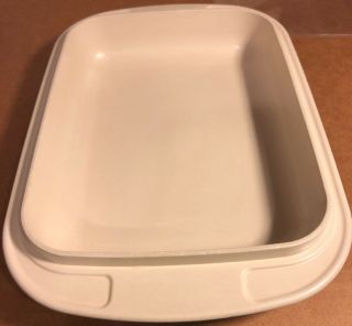 Tupperware 1762 - 1,  3/4 Quart Rectangular Plastic Microwave Bake Pan