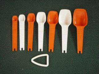 Vintage Tupperware Orange And White Speckled Measuring Spoons Set Of 7 With Ring