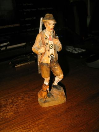 Hand Carved Painted Wood Alpine Black Forest Hunter W/ Dog Pipe Rifle 5 "
