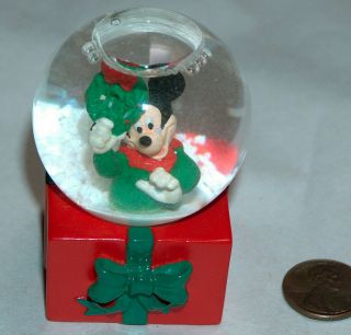 Disney Jc Penney Tic Toc Mickey Mouse Mini 2.  5 " Xmas Christmas Gift Snow Globe