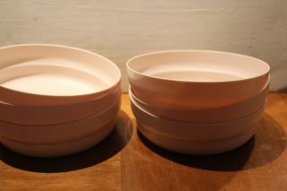 Tupperware Vintage Set 6 Cereal/salad Bowls (almond) 2415