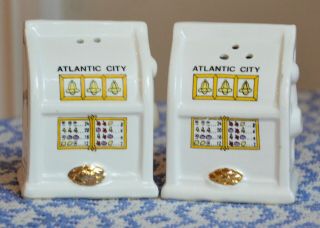 Slot Machine Salt & Pepper Shakers Ceramic Souvenir Atlantic City Nj Vintage