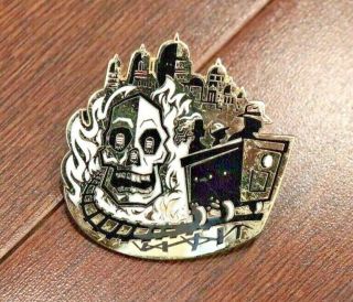 Disney Pin D23 Indiana Jones And The Temple Of Doom 35 Years Gold Gift Pin