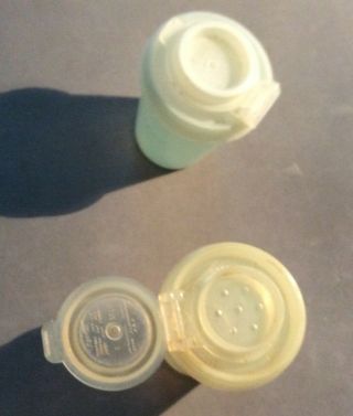 Vintage Tupperware 102 Salt And Pepper Shakers With Lids And Flip Tops