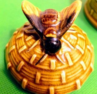 Vintage Ceramic Beehive Honey Pot Jar Bee On Lid Retro Collectible Tableware