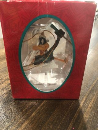 1995 Looney Tunes Daffy Duck Skiing Character Collectible Christmas Ornament