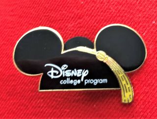 Disney Official Trading Pin College Program Graduation Mickey Mouse Ear Hat 2008