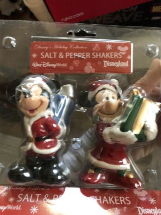 Disney Parks Mickey & Minnie Mouse Christmas Salt & Pepper Shakers