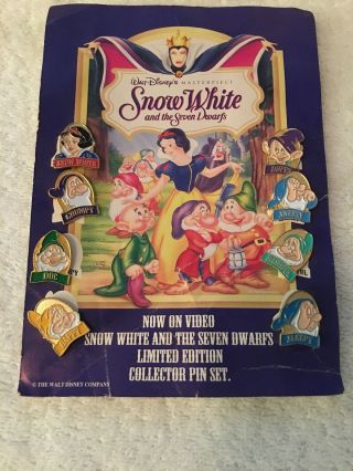 Walt Disney Snow White And Seven Dwarfs 8 Piece Collector Pin Set
