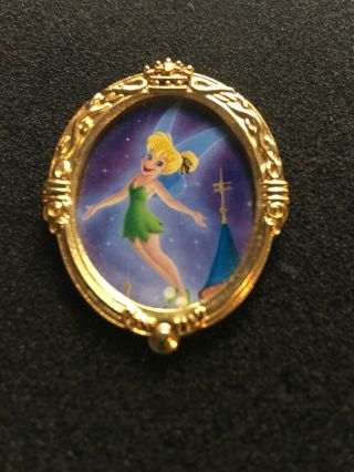 Disney Pin Cast Exclusive Pin Of Month Tinker Bell Gold Frame Flying Portrait Le