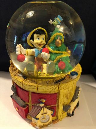 Disney Pinocchio Christmas Snow Globe Music Box By Enesco