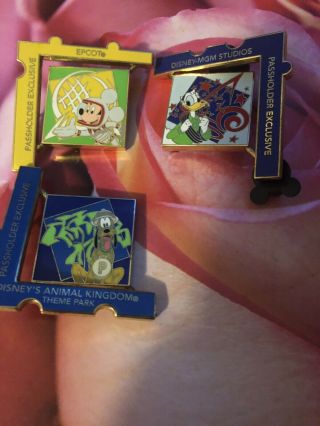 Disney Pin Set Of 3 Passholder Puzzle Le Epcot Mgm Studios Animal Kingdom