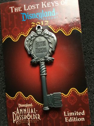 Disney Pin The Lost Keys Of Disneyland Haunted Mansion Bat Annual Passholder Le