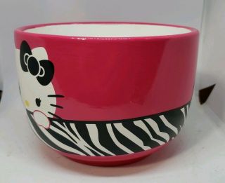 Hello Kitty by Sanrio Hot Pink Zebra Stripe Large Ceramic Coffee Mug 16 oz EUC 2