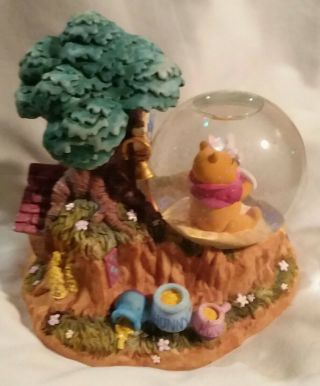 Disney Store Snow Globe Glitter Winnie the Pooh Piglet Tree house Friends 2