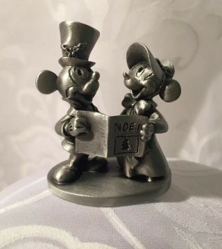 Walt Disney Usa Schmid Fine Pewter Mickey,  Minnie Mouse Christmas 195 Figurine